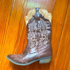 EUC Two-Toned Western Cowboy Boots